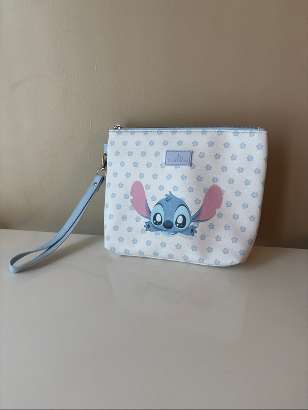 Impressions White & Light Blue Stitch Wristlet Pouch Disney Stitch NWOT